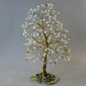 Дубравушка из флюорита - защита и мужество - дерево счастья