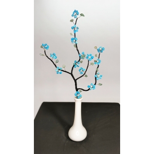 Цветущая ветка -Небесная лазурь- из хаолита и авантюрина - цветы из камня